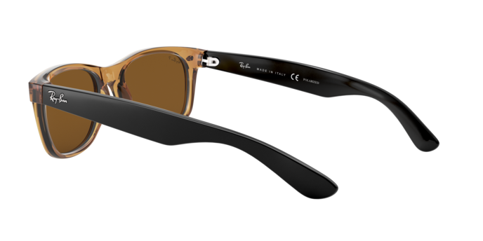 Ray-Ban New Wayfarer RB2132 945/57