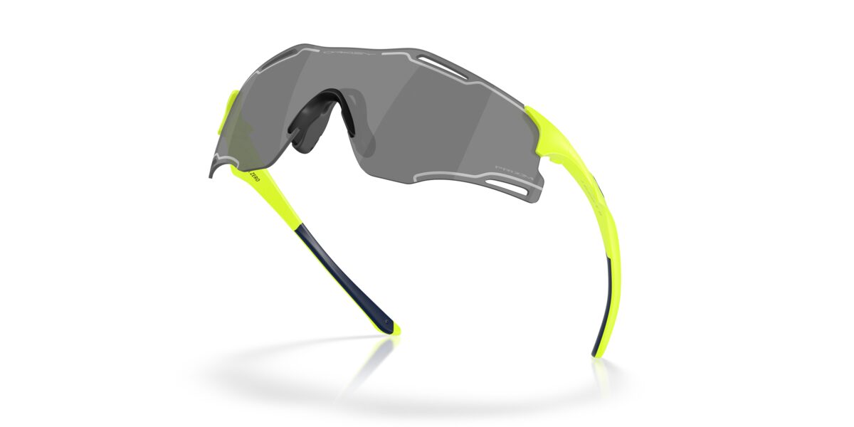 Oakley OO9512D CYBR ZERO 951210