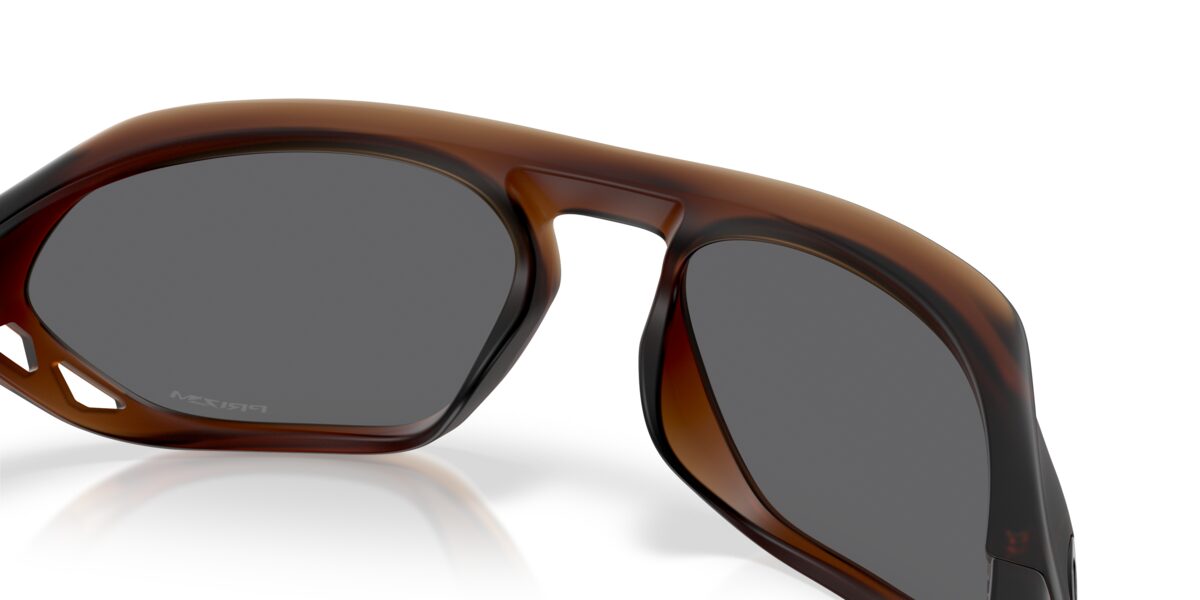 Oakley OO9537 CAGE JACKET 953704
