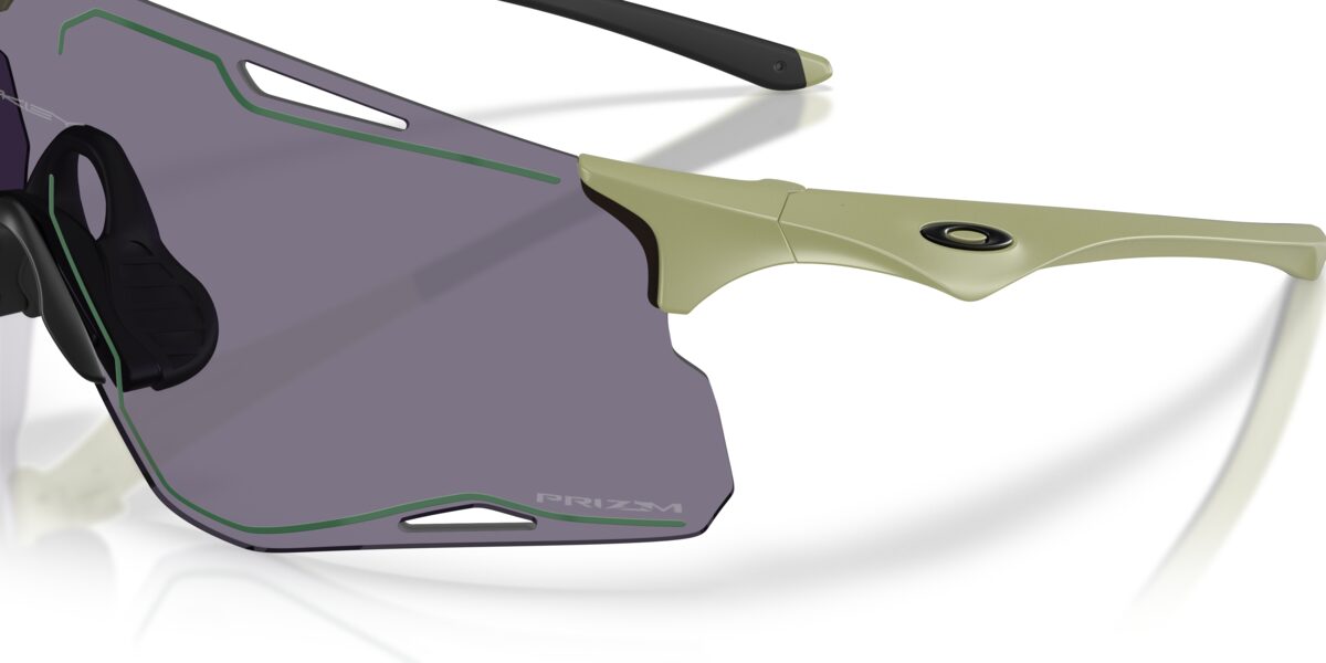 Oakley OO9538D CYBR LIGHTNING 953808