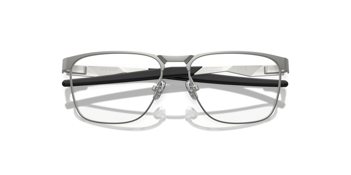 Oakley OY3003 FLIP KICK 300304
